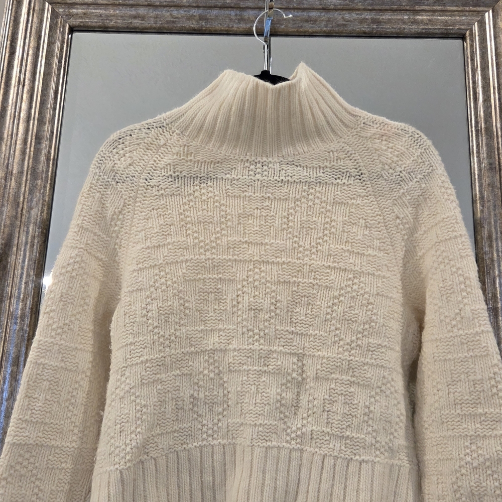 Banana Republic Cream Textured Turtleneck Sweater